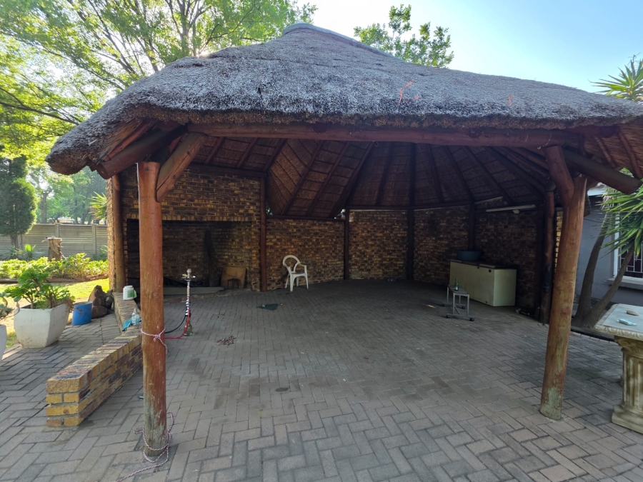 5 Bedroom Property for Sale in Sasolburg Ext 4 Free State